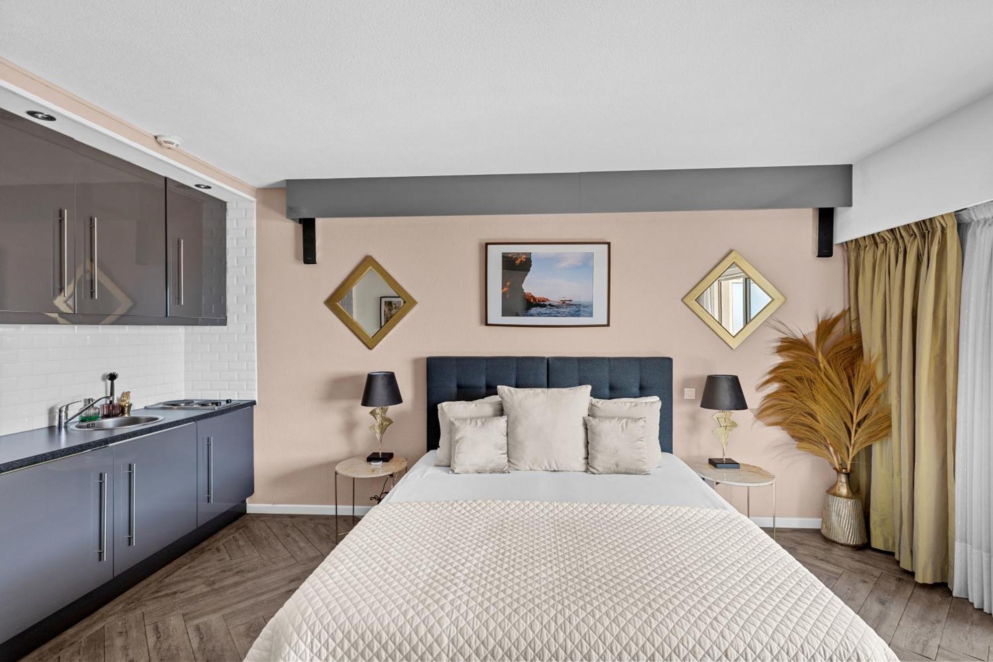 Riviera Beach Hotel มองเดอลิเยอลานาปูล ภายนอก รูปภาพ