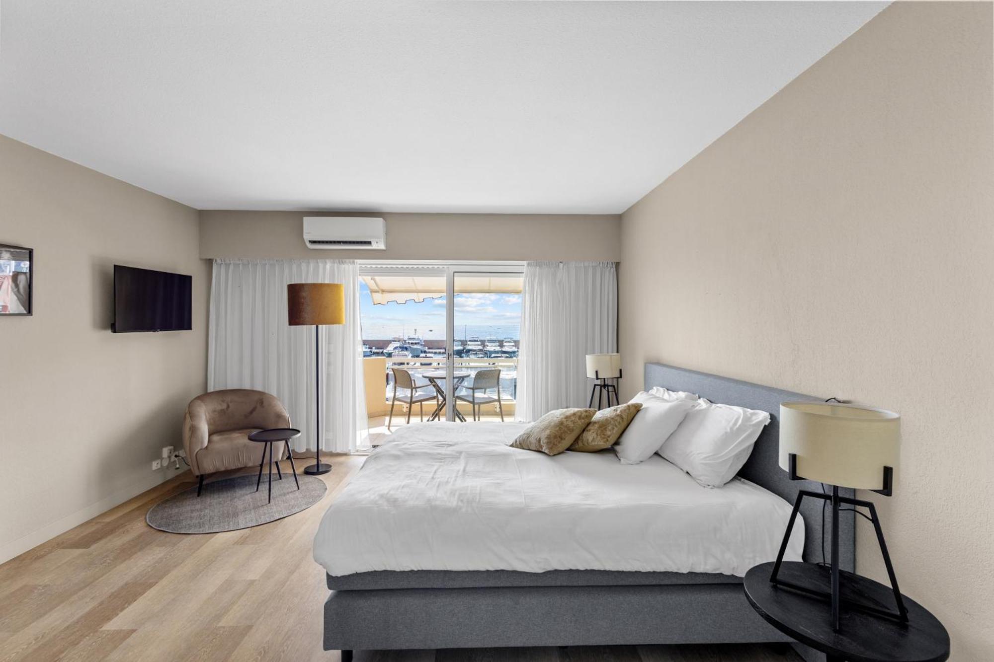 Riviera Beach Hotel มองเดอลิเยอลานาปูล ภายนอก รูปภาพ
