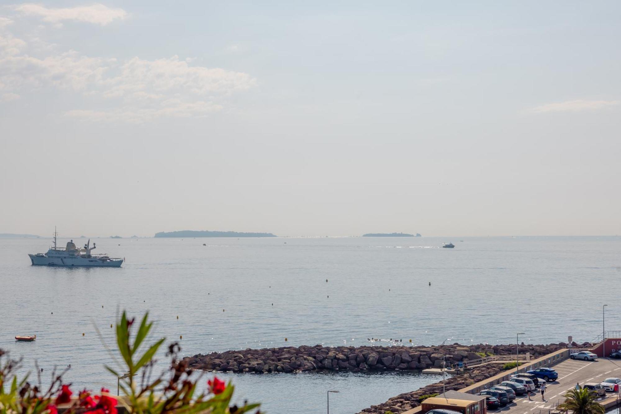 Riviera Beach Hotel มองเดอลิเยอลานาปูล ภายนอก รูปภาพ