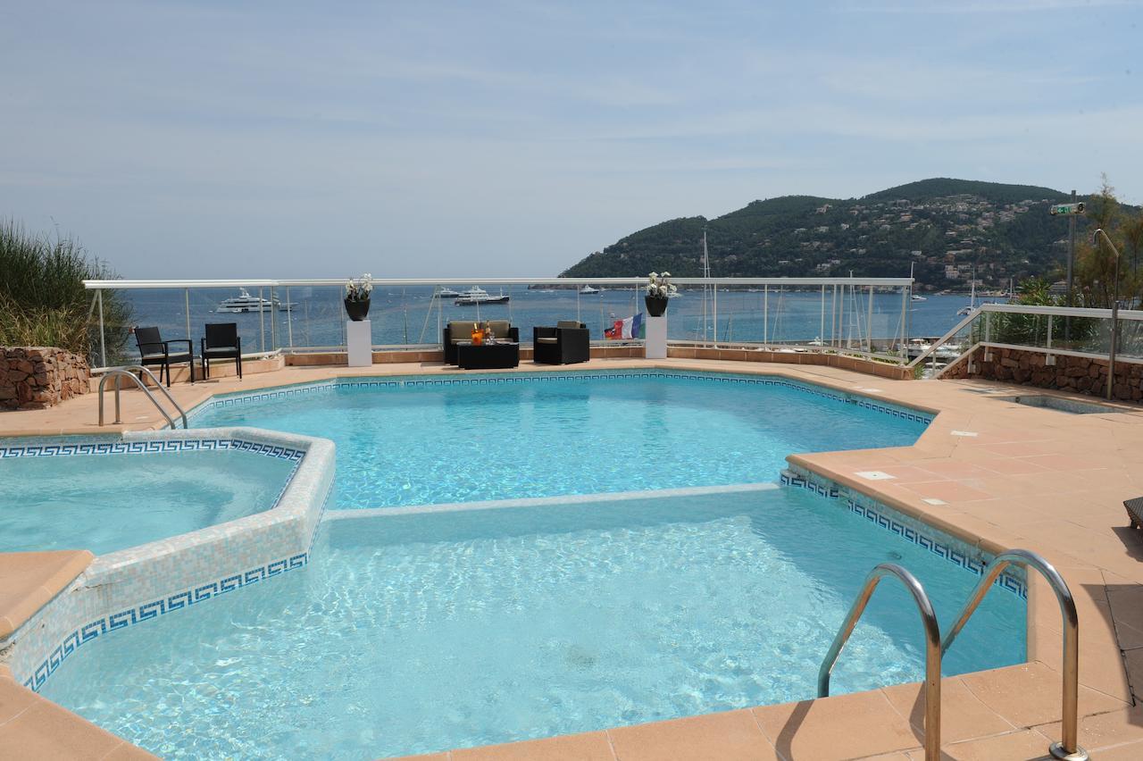 Riviera Beach Hotel มองเดอลิเยอลานาปูล ภายนอก รูปภาพ